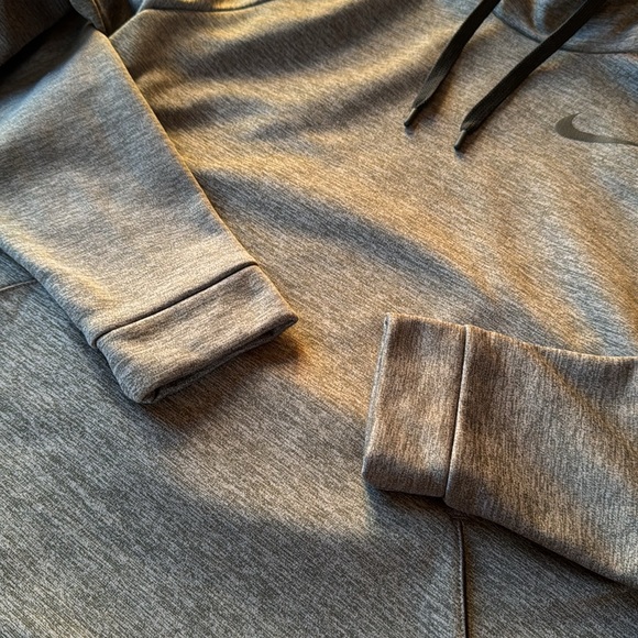 Nike Men's Gray Hoodie - Picture 3 of 4